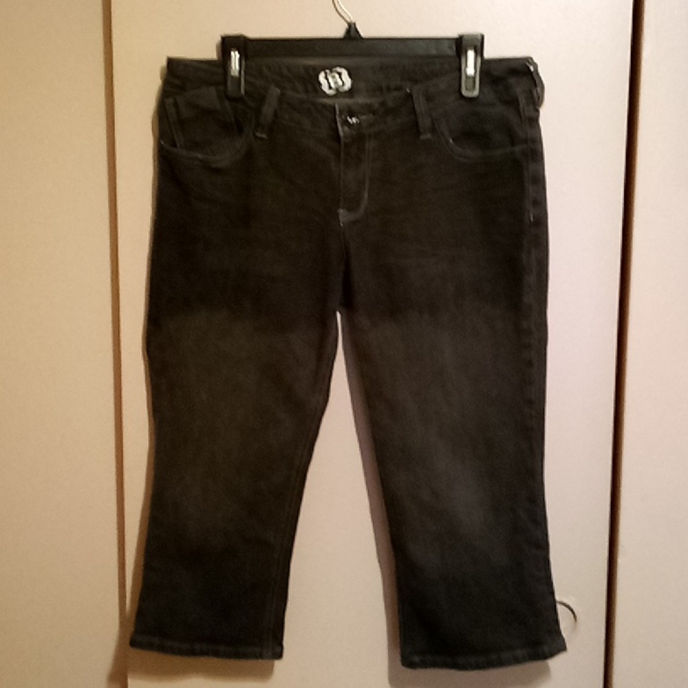Bullhead cropped black jeans